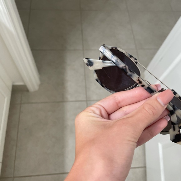 Dior Abstract Tortoiseshell Reflective Sunglasses - Picture 4 of 6